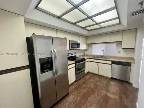 520 Brickell Key Drive Miami FL 33131