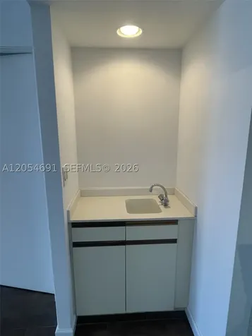 520 Brickell Key Drive Miami FL 33131
