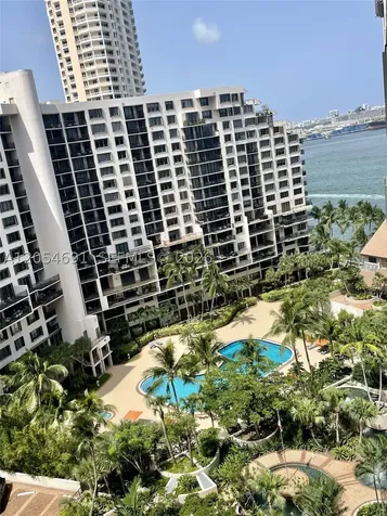 520 Brickell Key Drive Miami FL 33131