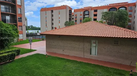 5201 NW 7th Street Miami FL 33126