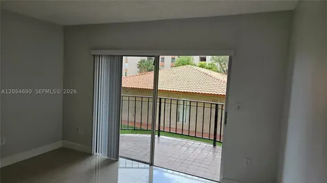 5201 NW 7th Street Miami FL 33126