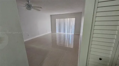 5201 NW 7th Street Miami FL 33126