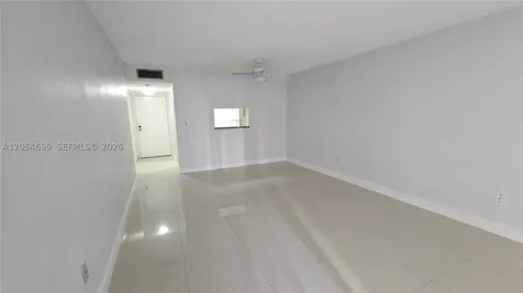 5201 NW 7th Street Miami FL 33126