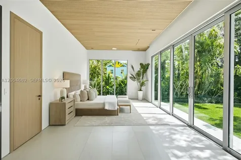 188 Cherokee Street Miami Springs FL 33166