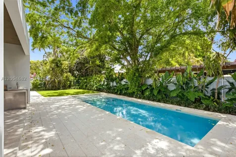 188 Cherokee Street Miami Springs FL 33166