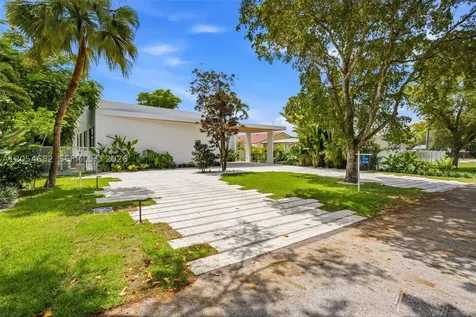 188 Cherokee Street Miami Springs FL 33166