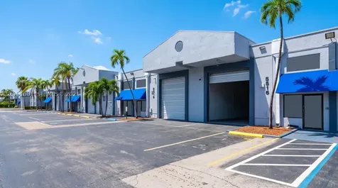 5520-5522 NW 72nd Avenue Miami FL 33166