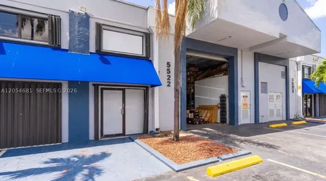 5520-5522 NW 72nd Avenue Miami FL 33166