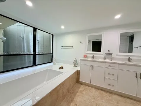 1605 S Us Highway 1 Jupiter FL 33477