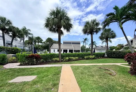 1605 S Us Highway 1 Jupiter FL 33477