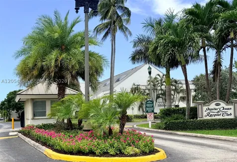 1605 S Us Highway 1 Jupiter FL 33477