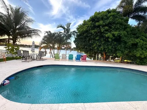 8641 NW 19th Street Pembroke Pines FL 33024