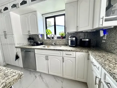 8641 NW 19th Street Pembroke Pines FL 33024