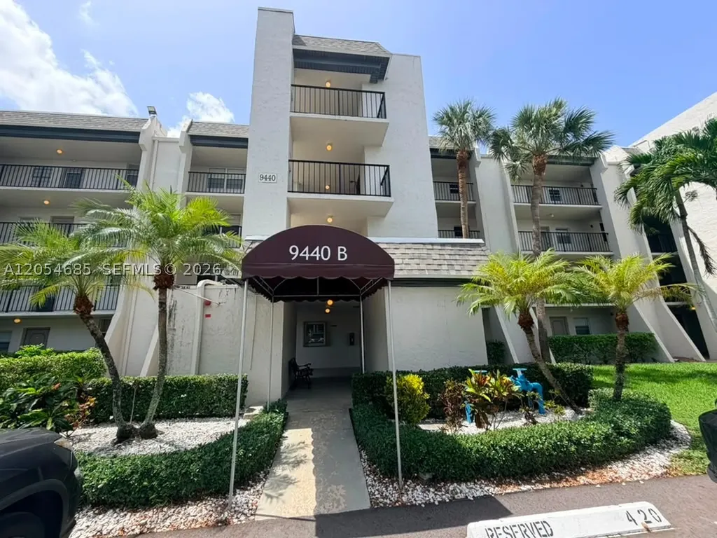 9440 Poinciana Place Davie FL 33324