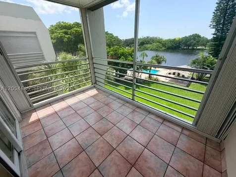 9440 Poinciana Place Davie FL 33324