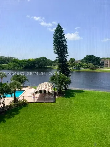 9440 Poinciana Place Davie FL 33324