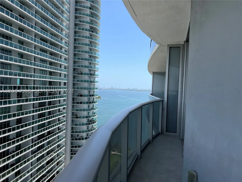 488 NE 18th Street Miami FL 33132