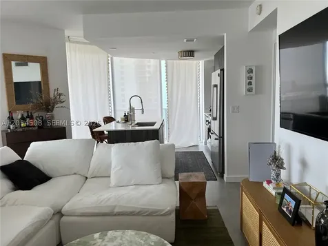 488 NE 18th Street Miami FL 33132
