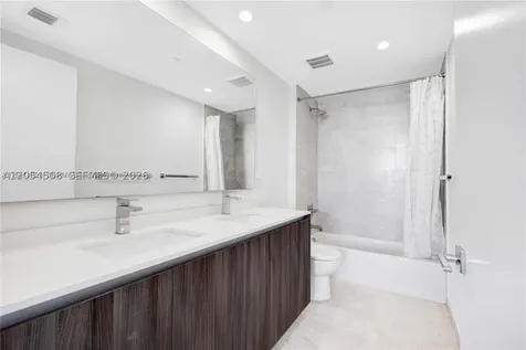 488 NE 18th Street Miami FL 33132