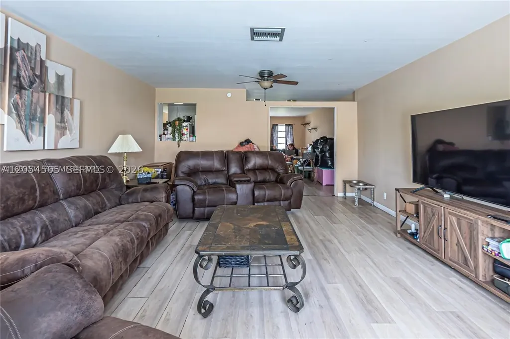 3991 NW 108th Avenue Coral Springs FL 33065