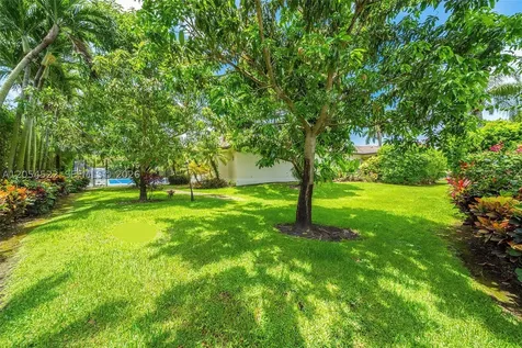 7855 SW 83rd Court Miami FL 33143