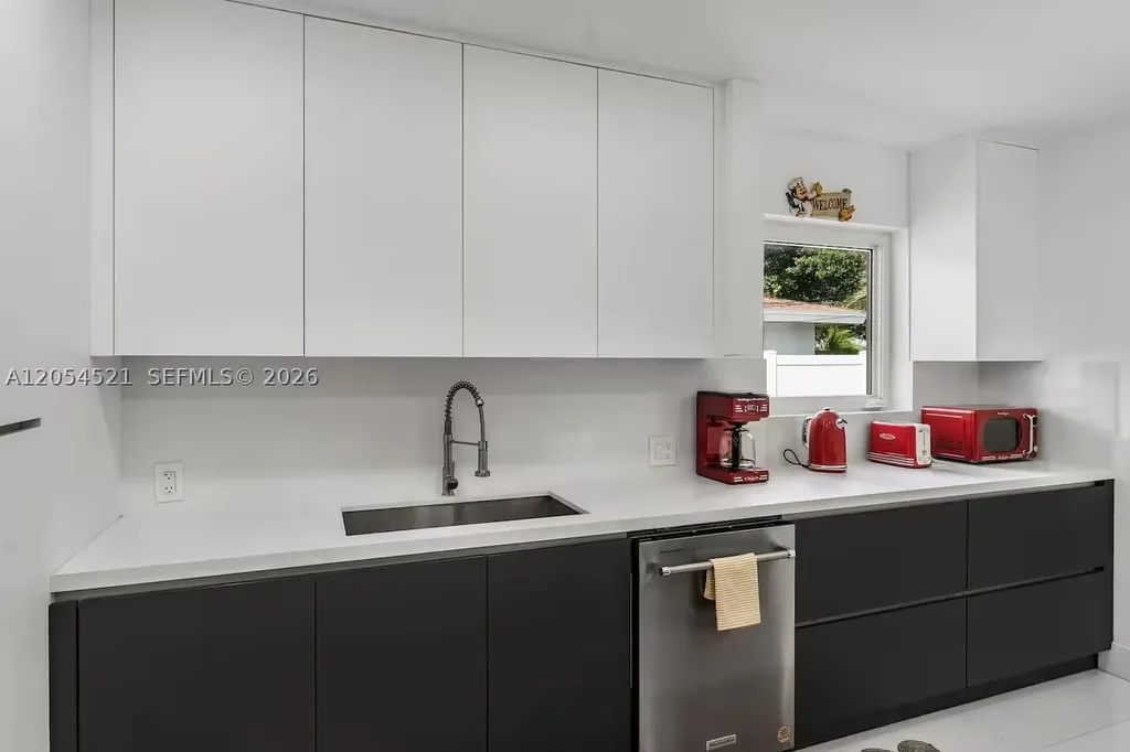2784 NE 30th Street Lighthouse Point FL 33064