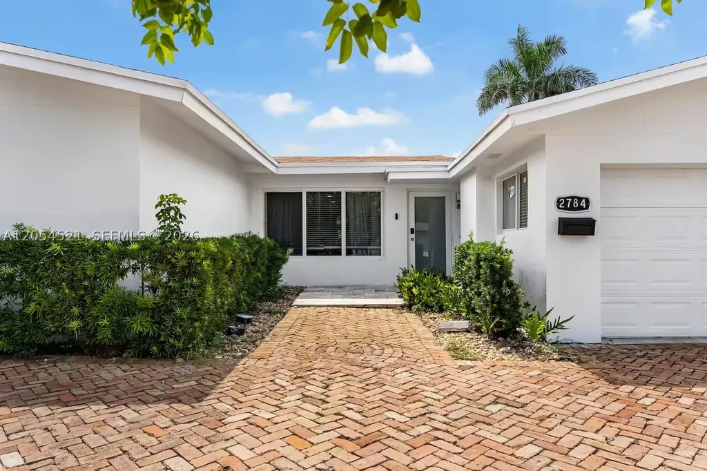 2784 NE 30th Street Lighthouse Point FL 33064
