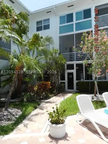 1461 S Ocean Boulevard Lauderdale By The Sea FL 33062
