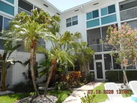 1461 S Ocean Boulevard Lauderdale By The Sea FL 33062