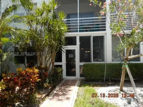 1461 S Ocean Boulevard Lauderdale By The Sea FL 33062