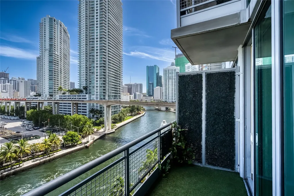 690 SW 1st Court Miami FL 33130