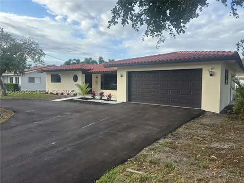 1109 SE 10th Street Deerfield Beach FL 33441