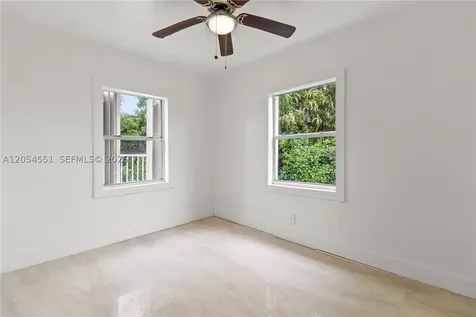 3527 NW 34th Street Miami FL 33142