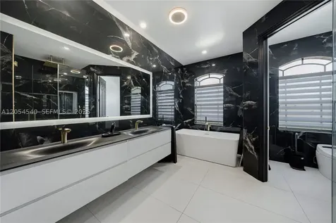 8770 SW 204th Street Cutler Bay FL 33189