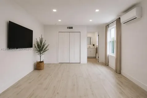 646 Aspen Road West Palm Beach FL 33409