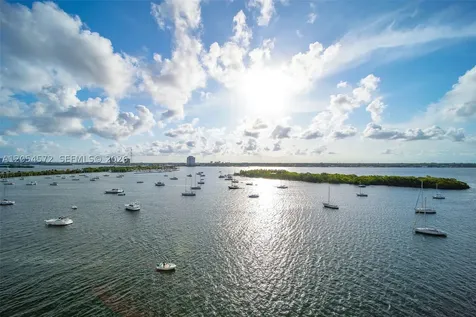 7934 West Drive North Bay Village FL 33141