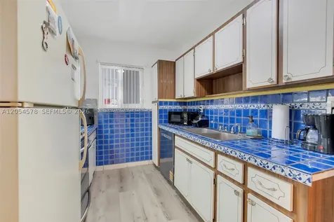 900 SW 84th Avenue Miami FL 33144