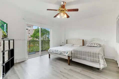 900 SW 84th Avenue Miami FL 33144