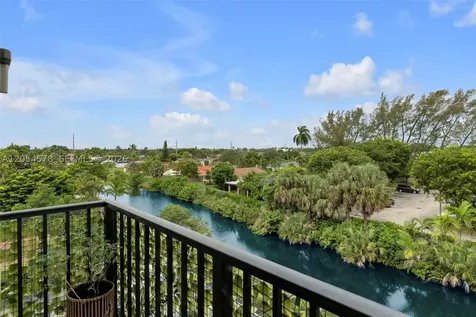 900 SW 84th Avenue Miami FL 33144