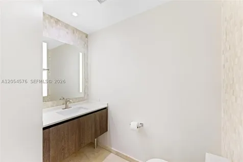 88 SW 7th Street Miami FL 33130