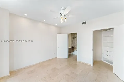 88 SW 7th Street Miami FL 33130