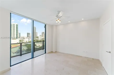 88 SW 7th Street Miami FL 33130