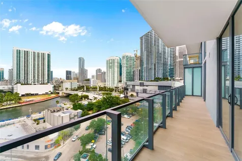 88 SW 7th Street Miami FL 33130