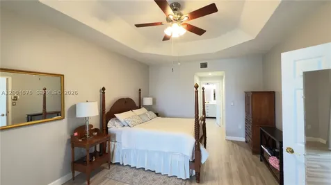 1247 NW 165th Avenue Pembroke Pines FL 33028