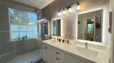 1247 NW 165th Avenue Pembroke Pines FL 33028