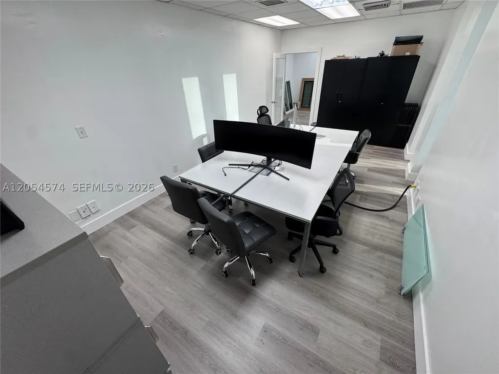 1333 E University Drive Plantation FL 33324