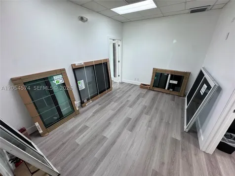 1333 E University Drive Plantation FL 33324