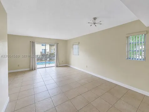 8650 SW 109th Avenue Miami FL 33173