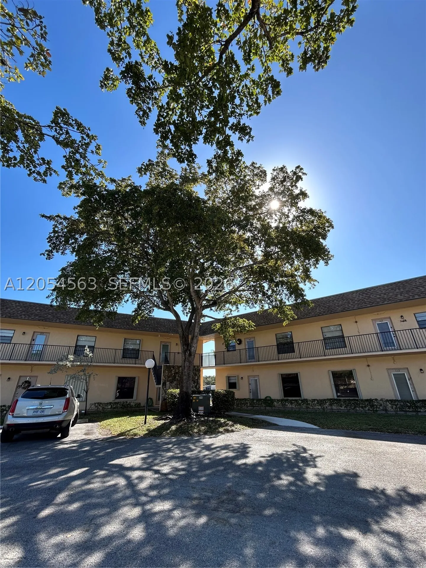 200 Berkley Road Hollywood FL 33024
