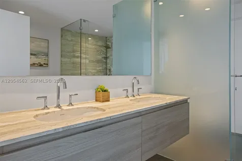 2900 NE 7th Avenue Miami FL 33137